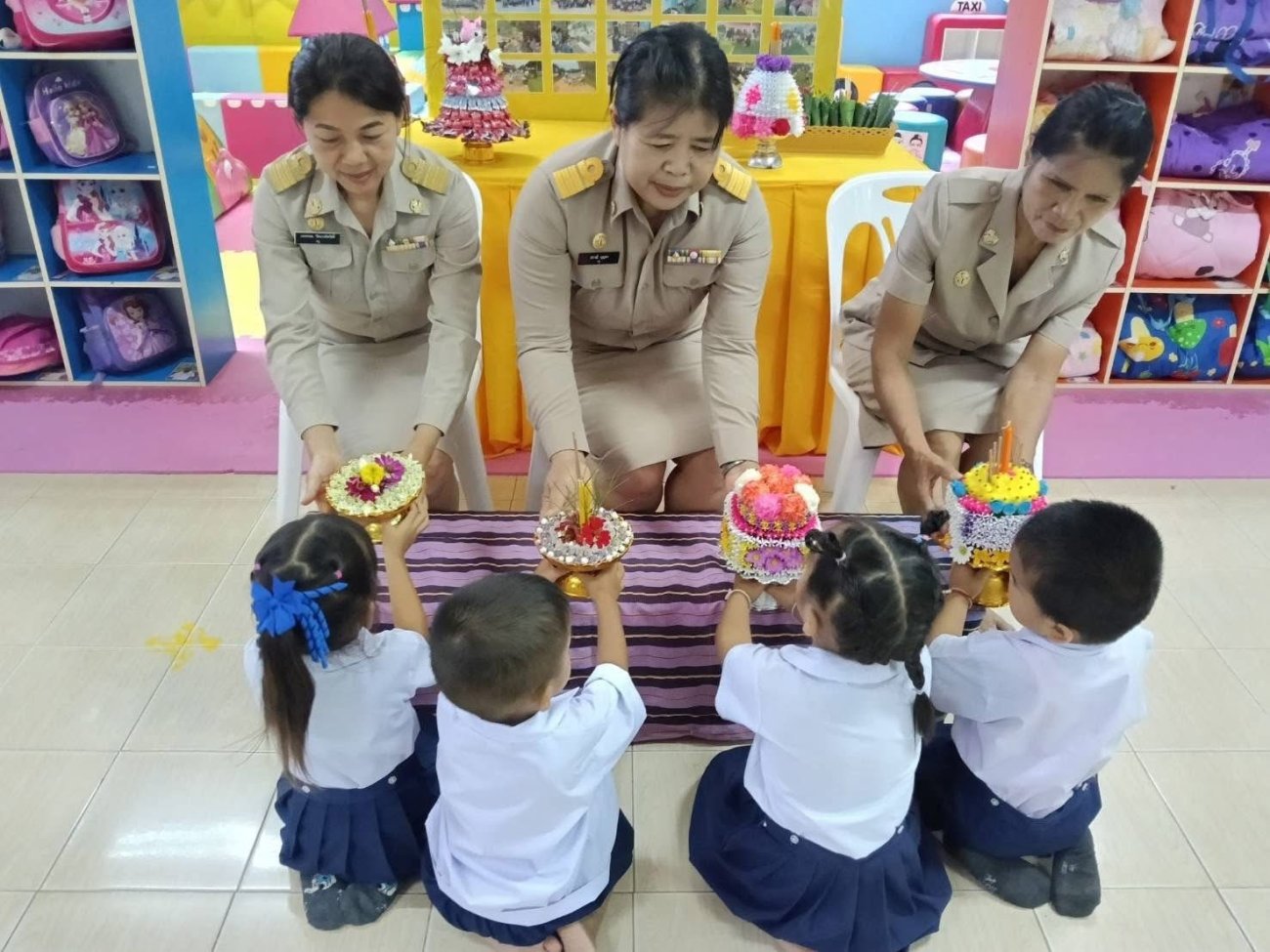 กิจกรรมไหว้ครู ปีการศึกษา2569 ศูนย์พัฒนาเด็กเล็กองค์การบริหารส่วนตำบลบ้านหวาย